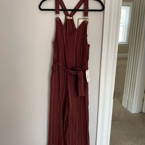 Billabong maroon jumpsuit - size L
